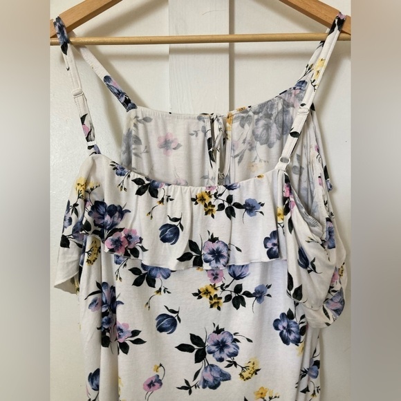 TORRID super soft knits cold shoulder blouse chemise tank top size 2 floral - Picture 8 of 8